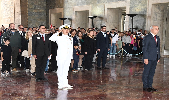 İstanbul Teknik İnşaat, Anıtkabir'e Resmi Ziyaret Gerçekleştirdi