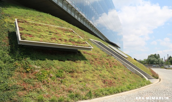 Garanti Bankası Teknoloji Kampüsü'ne BTM Optigreen ile Spesifik Çatı Çözümü